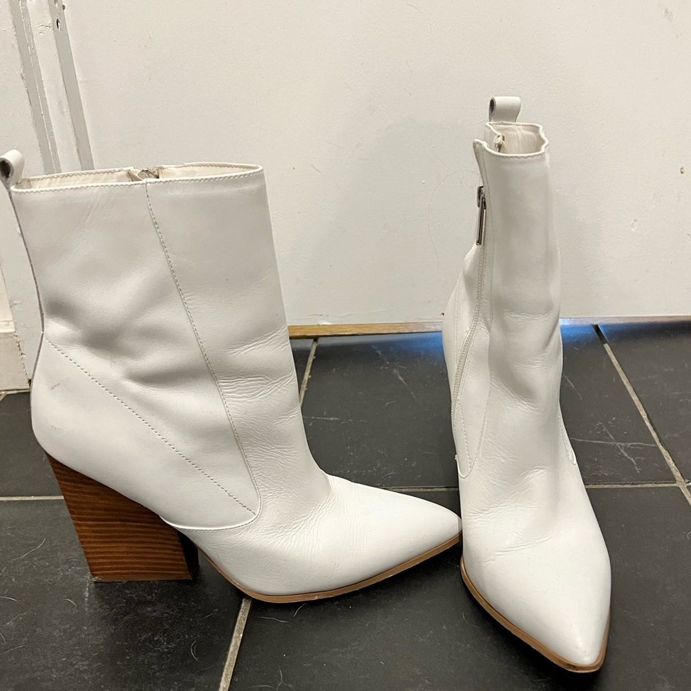 White Ankle Boots with Wooden Heel